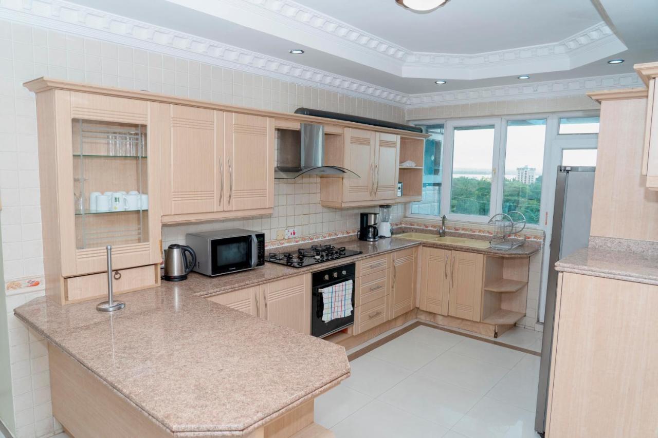 Luxury Apartment With Ocean View In Oyster Bay Daressalam Exterior foto
